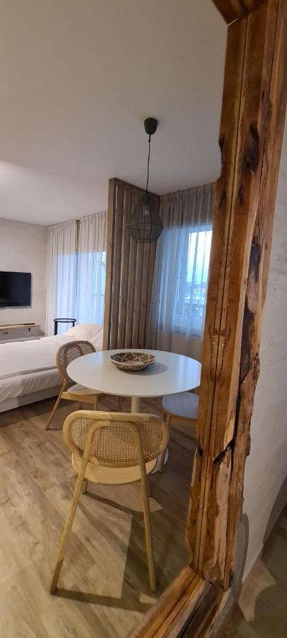 קולובז'ג Apartamenty Zurawia 18 מראה חיצוני תמונה